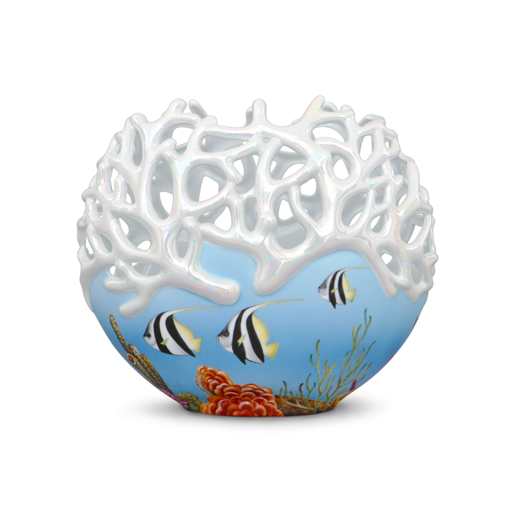 Coral vase, open-work